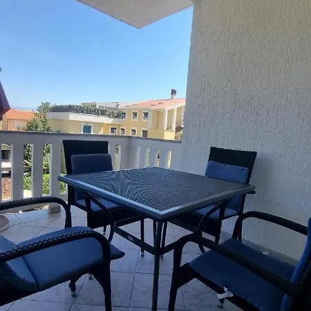 Apartamento Mato With Terrace Baška
